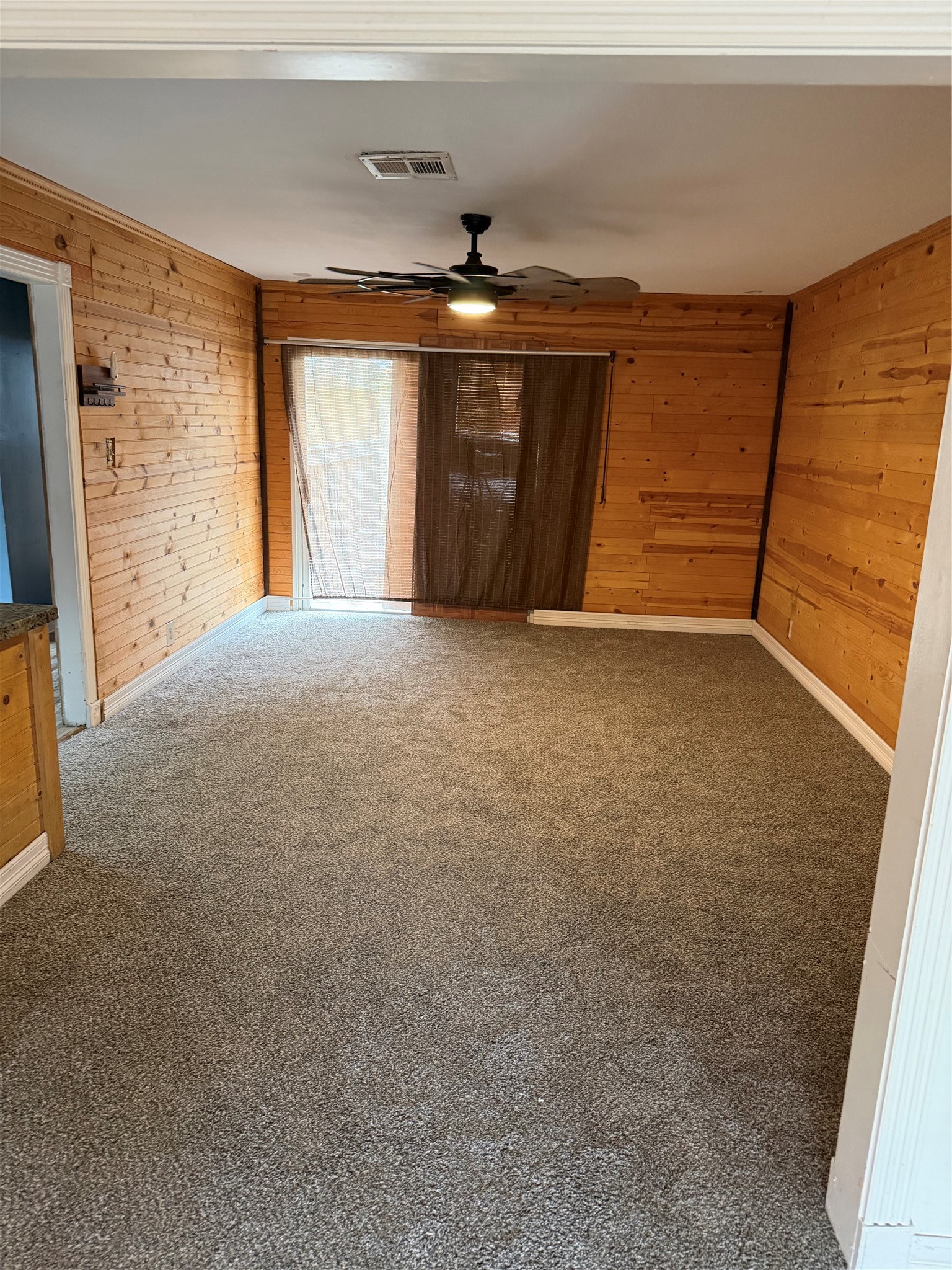 6811 St Augustine Street Houston, TX 77021 - Photo 14 of 20 a view of an empty room with a window