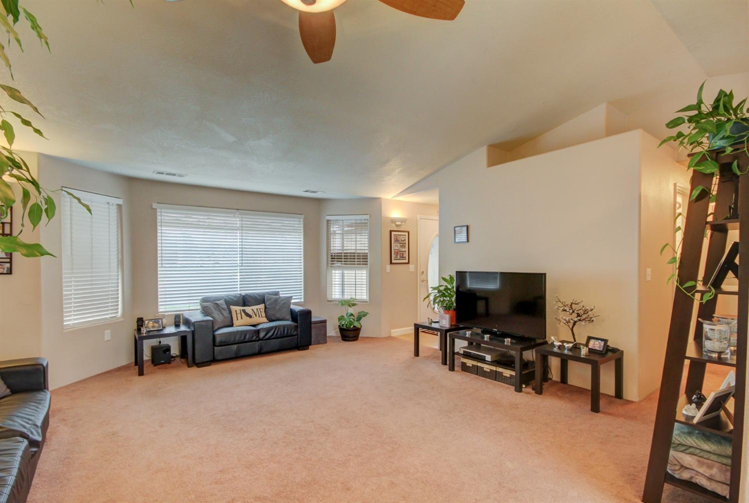 1250 Rochelle Court Central Point, OR 97502 - Photo 7 of 20 Additional Photo