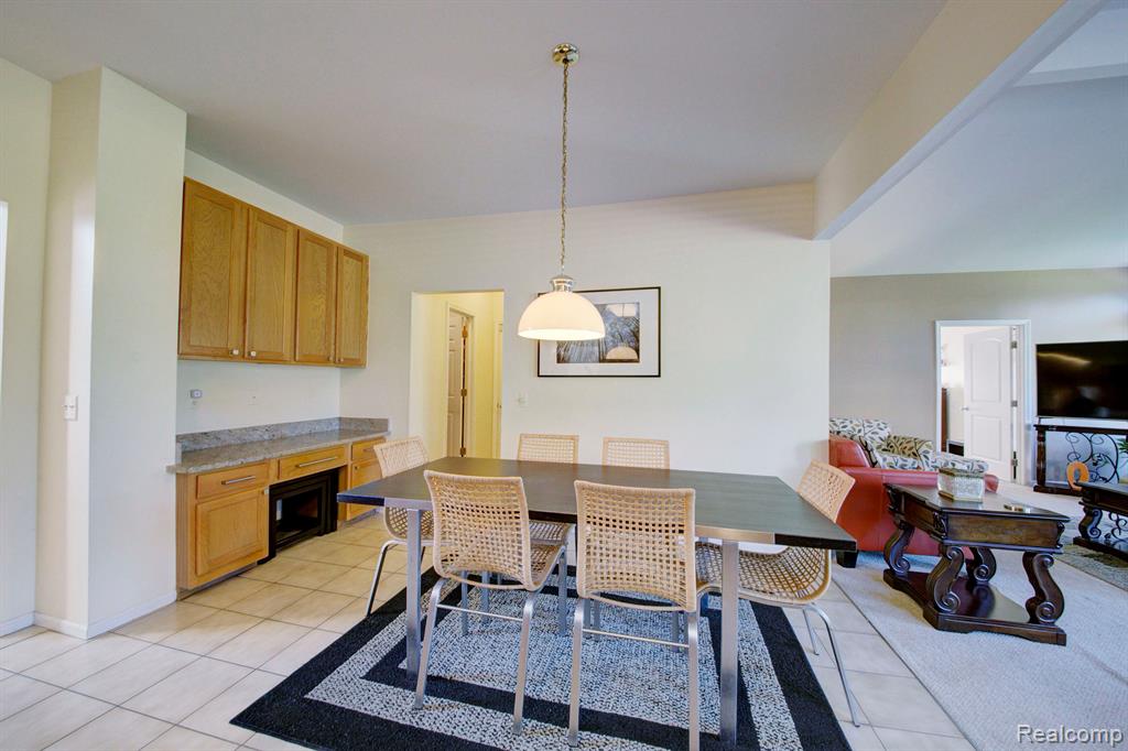 6813 Poppleton Road Canton, MI 48187 - Photo 17 of 67