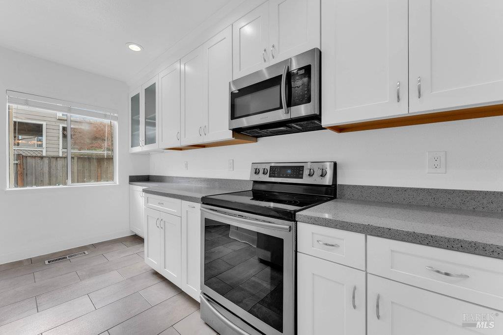 135 Koch Road Corte Madera, CA 94925 - Photo 19 of 57
