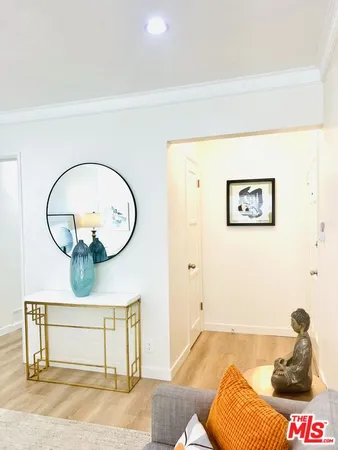 $2,575 | 1843 North Normandie Avenue, Unit 3, Los Angeles, CA 90027
