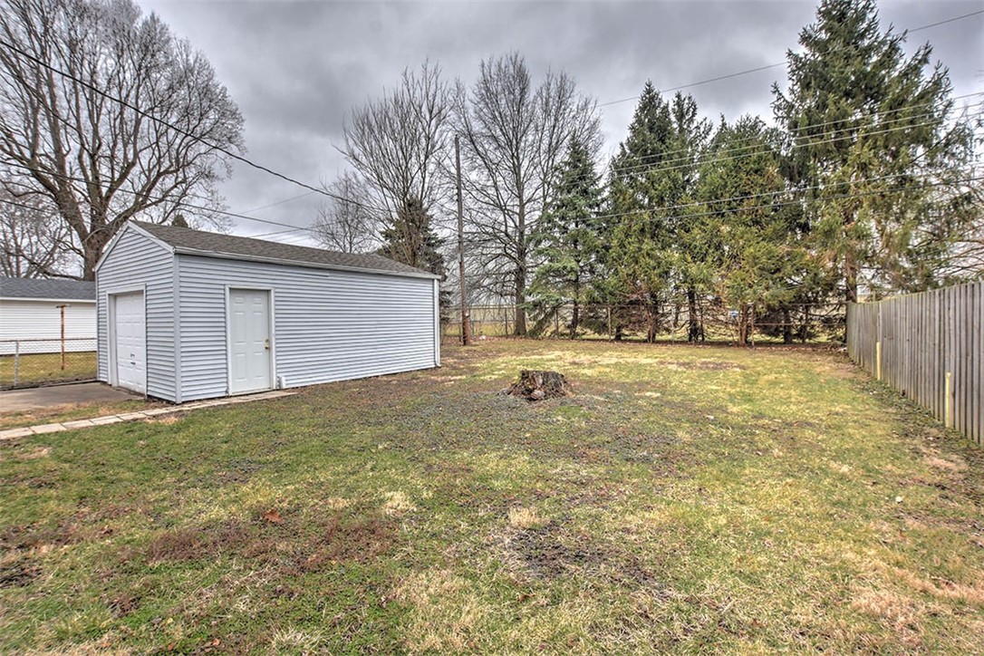 2903 East Cardinal Drive Decatur, IL 62526 - Photo 18 of 19