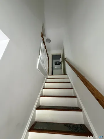 $1,650 | 91 Reynolds Bridge Road, Unit B, Thomaston, CT 06787