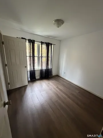 $1,650 | 91 Reynolds Bridge Road, Unit B, Thomaston, CT 06787