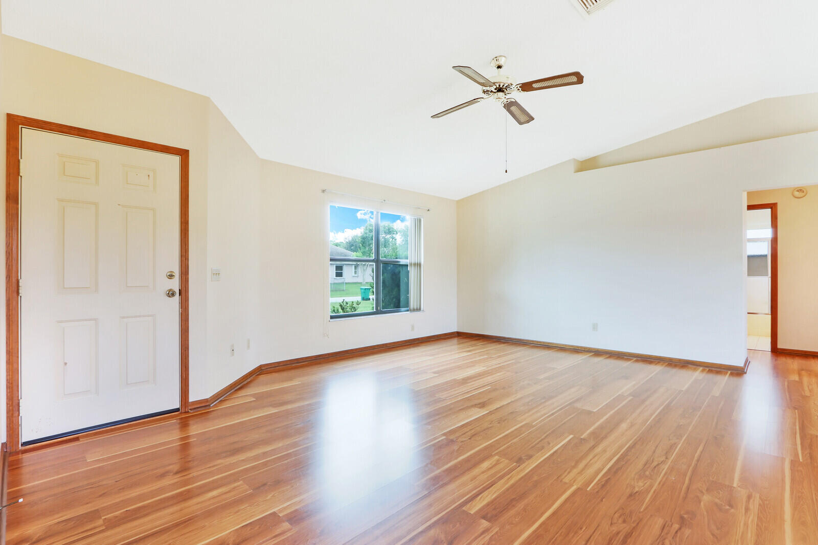 2660 Southwest Ace Road Port St. Lucie, FL 34953 - Photo 5 of 28 05_Image_5_mls