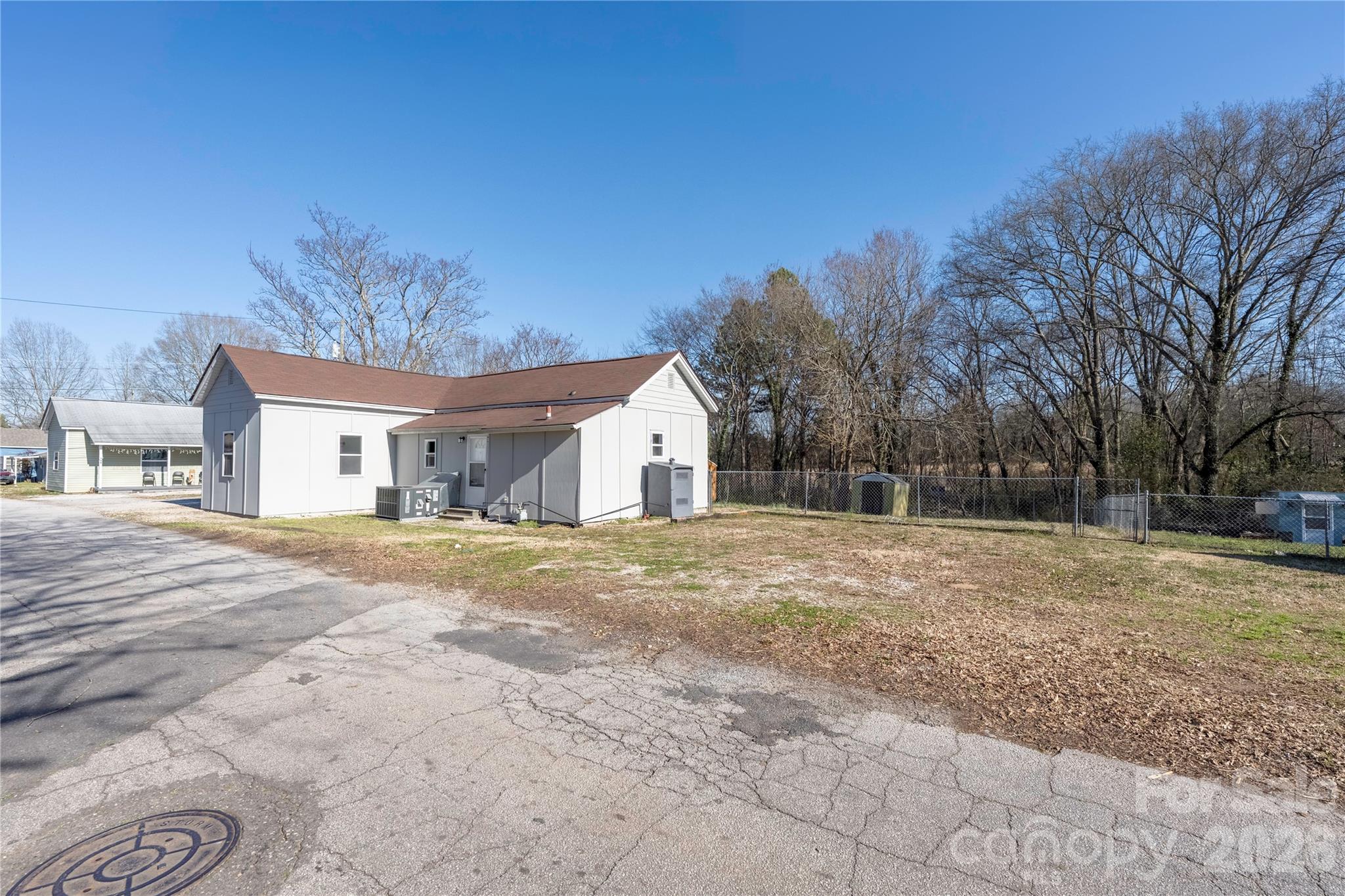 528 6th Street Chester, SC 29706 - Photo 7 of 28