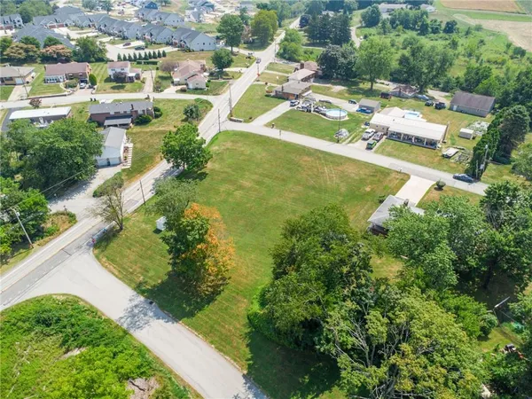 $47,500 | 2 Fritchman Drive, Jeannette, PA 15644