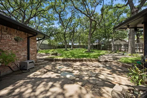 $419,900 | 2814 Greenbrook Drive, Arlington, TX 76016