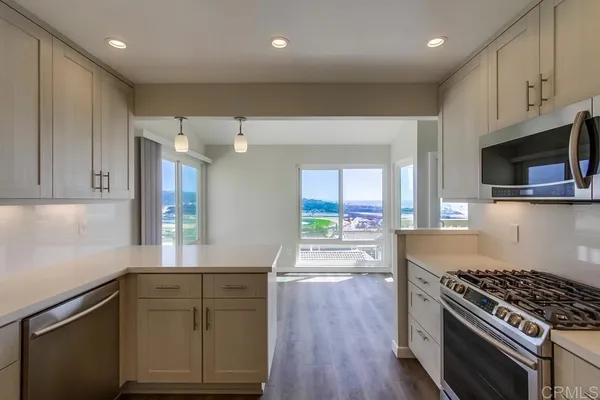 $4,995 | 823 Sea Turf Circle, Solana Beach, CA 92075