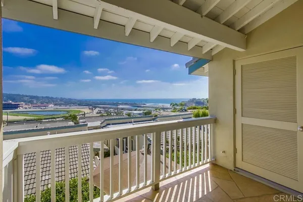 $4,995 | 823 Sea Turf Circle, Solana Beach, CA 92075