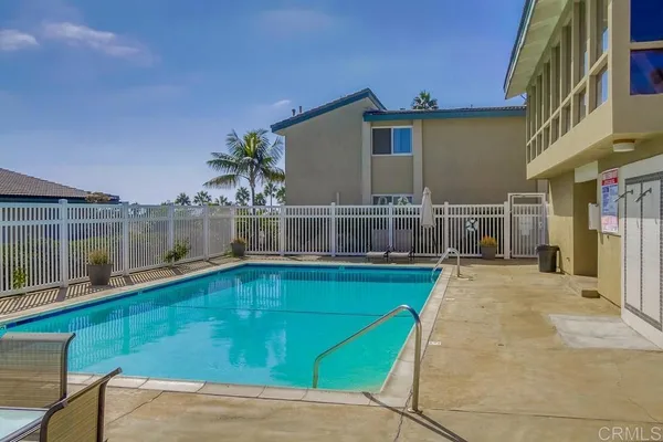 $4,995 | 823 Sea Turf Circle, Solana Beach, CA 92075