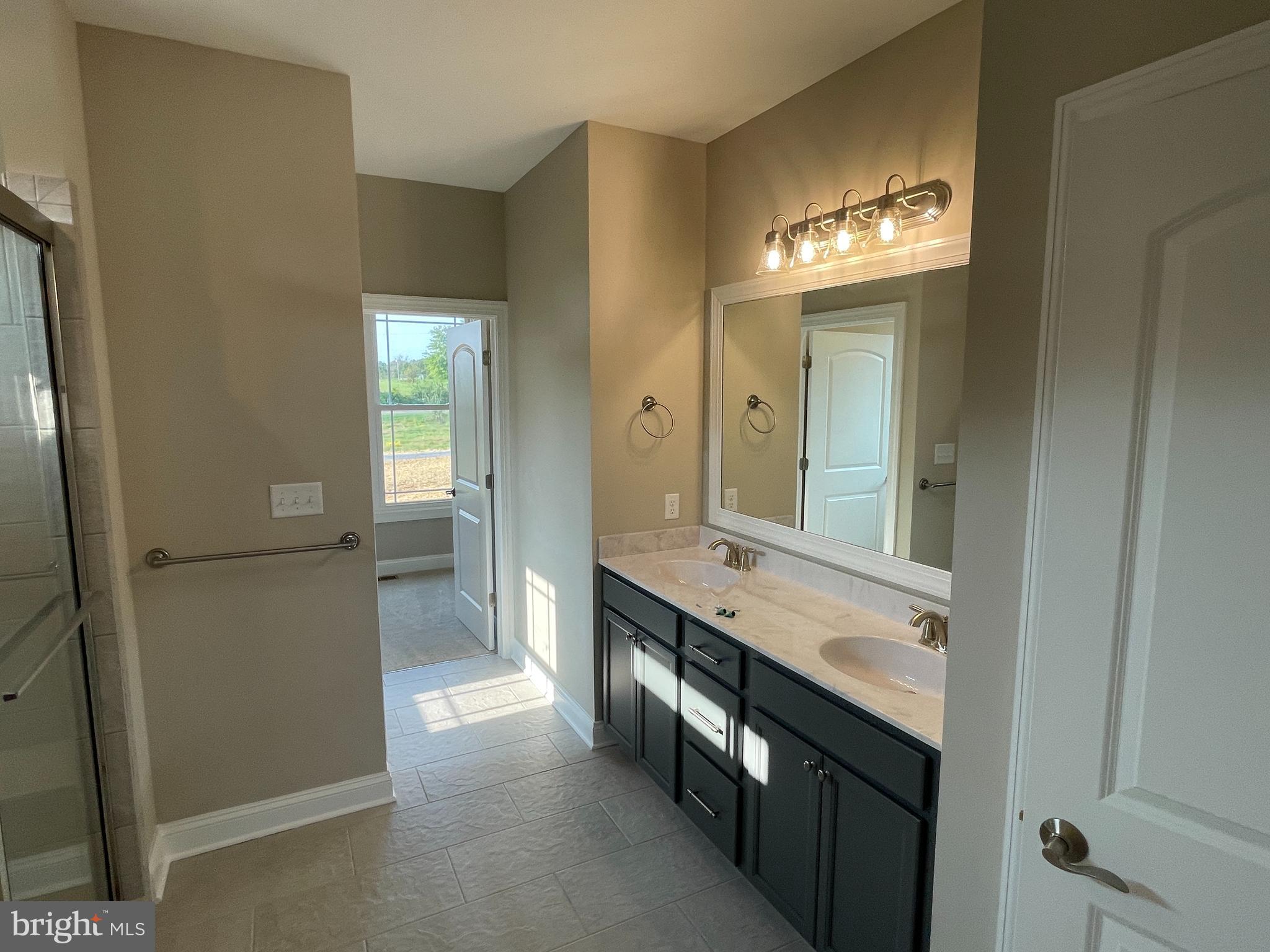 921 Redbud Road Winchester, VA 22603 - Photo 23 of 43 Owners Bath