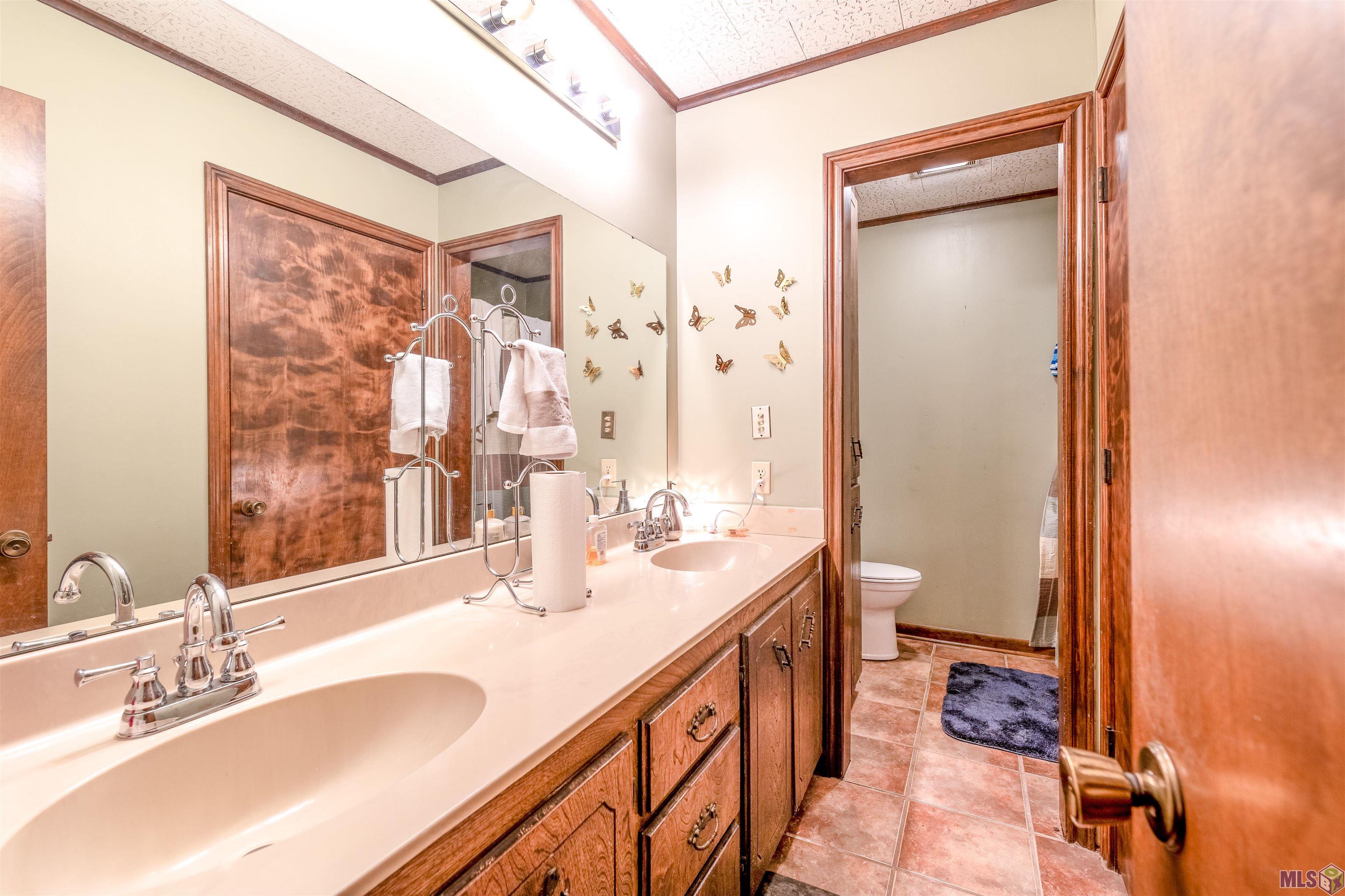 801 Bayou Dularge Road Houma, LA 70363 - Photo 9 of 19 Gallery Image 9
