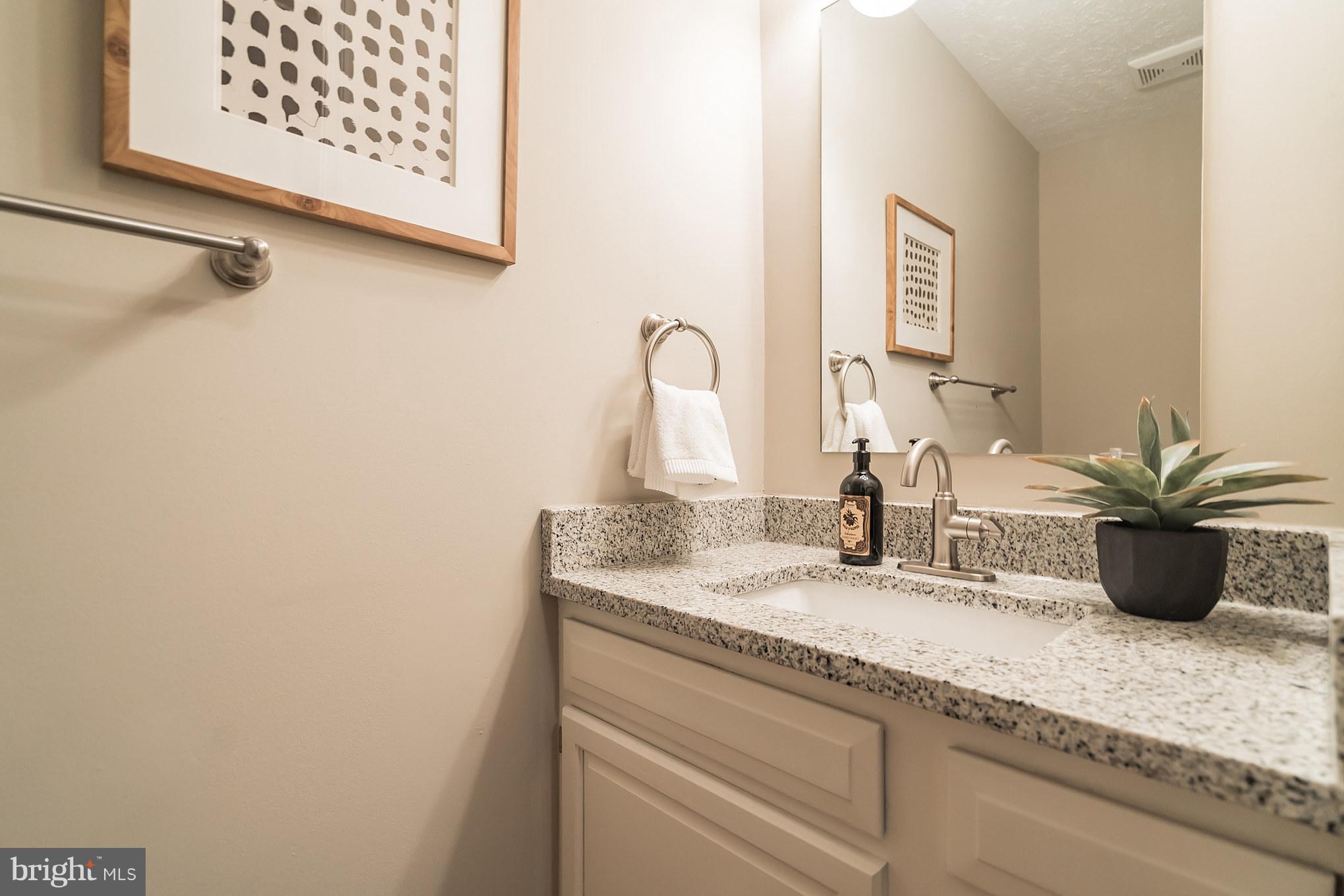 9366 Hidden Spring Drive Manassas, VA 20112 - Photo 13 of 27 Half Bath
