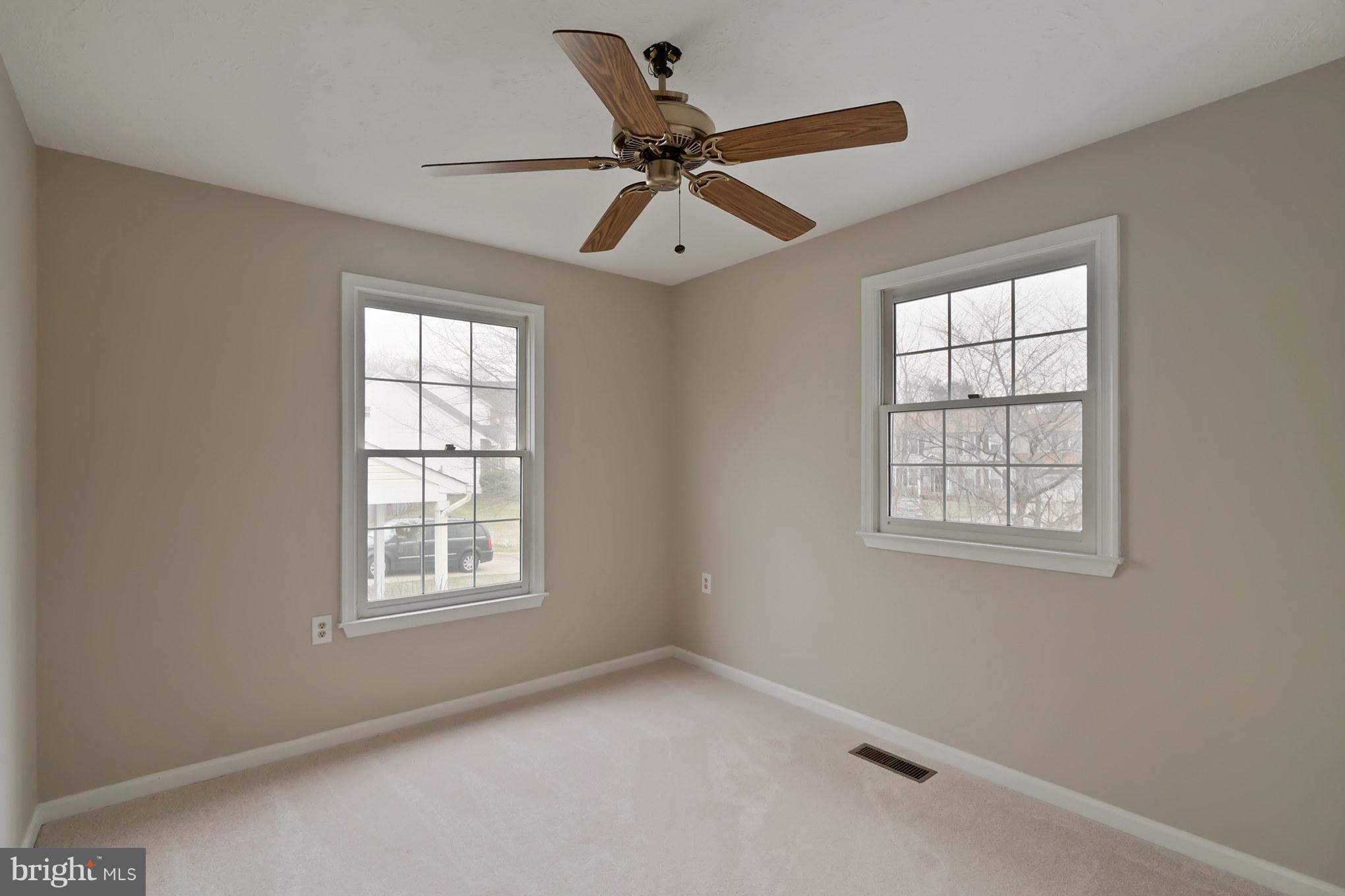 9366 Hidden Spring Drive Manassas, VA 20112 - Photo 19 of 27 Bedroom