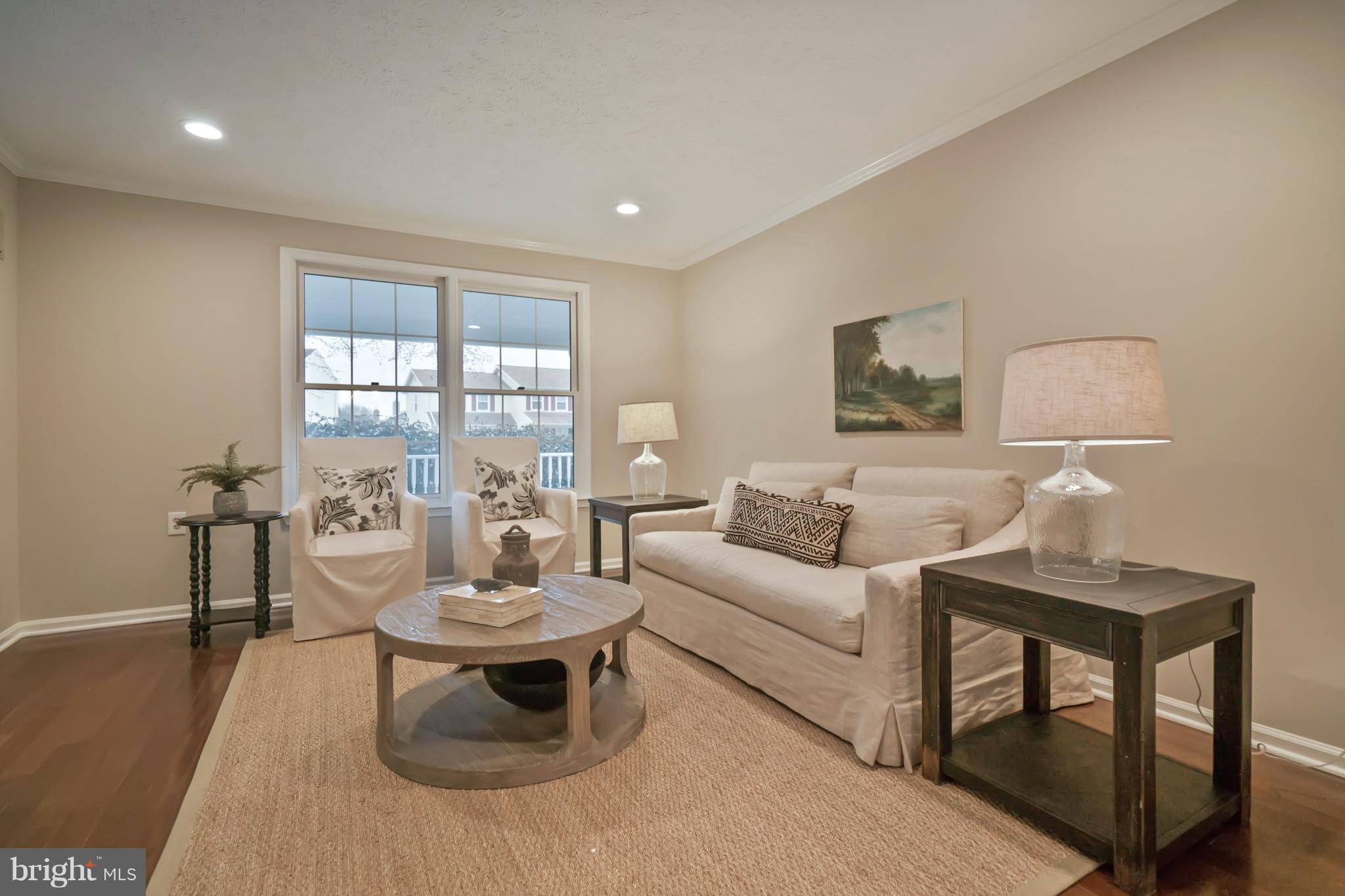 9366 Hidden Spring Drive Manassas, VA 20112 - Photo 3 of 27 Family Room