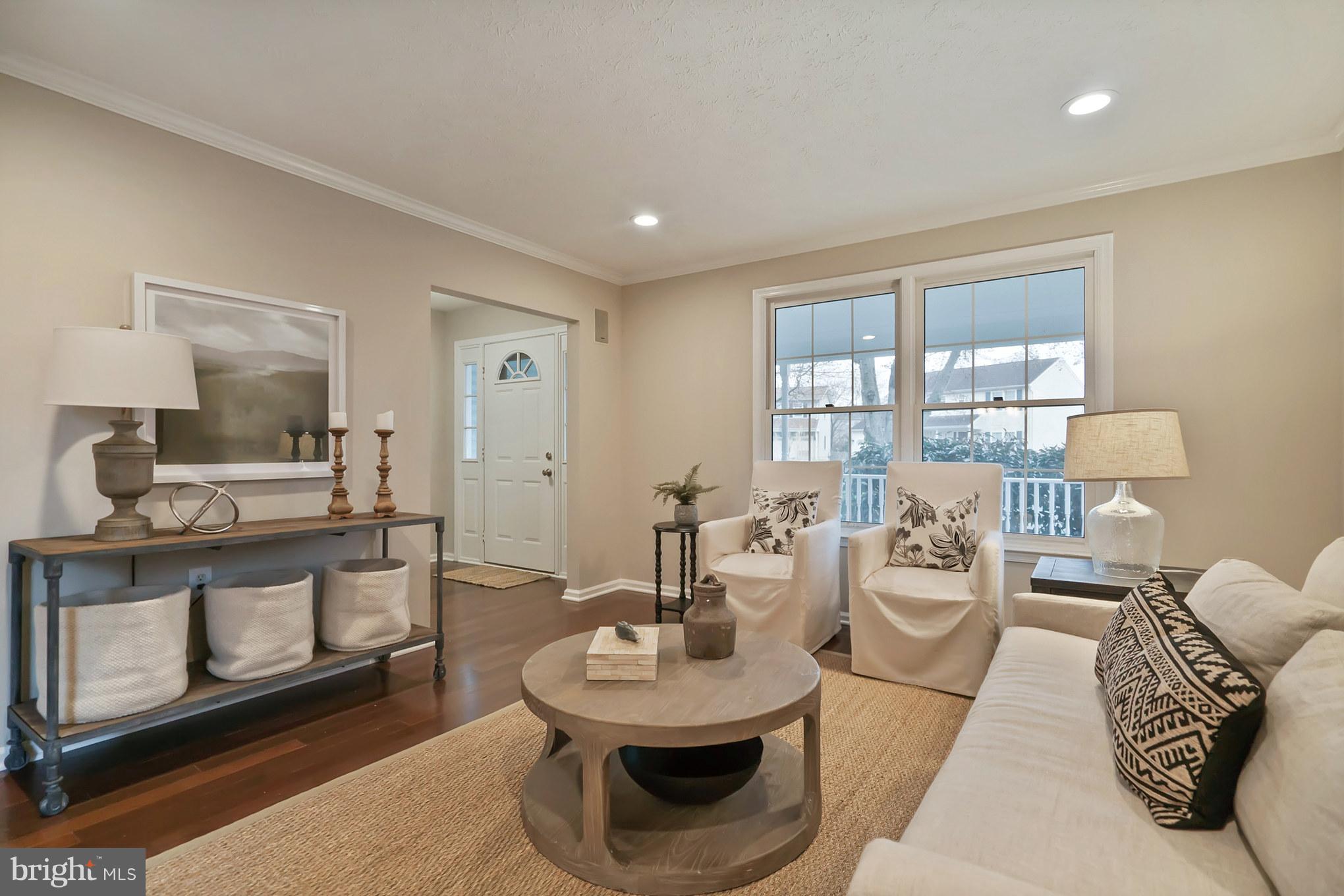 9366 Hidden Spring Drive Manassas, VA 20112 - Photo 4 of 27 Family Room