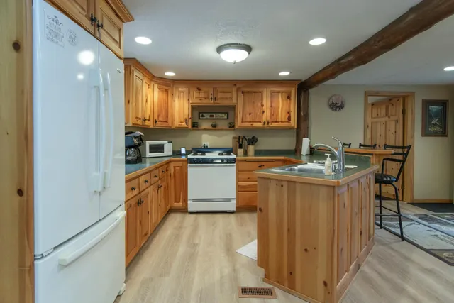 $399,900 | 48525 194th Place, McGregor, MN 55760