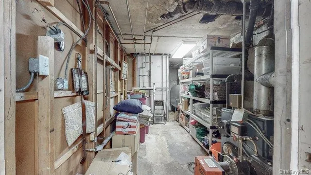 $1,149,000 | 46-03 195th Street | Auburndale