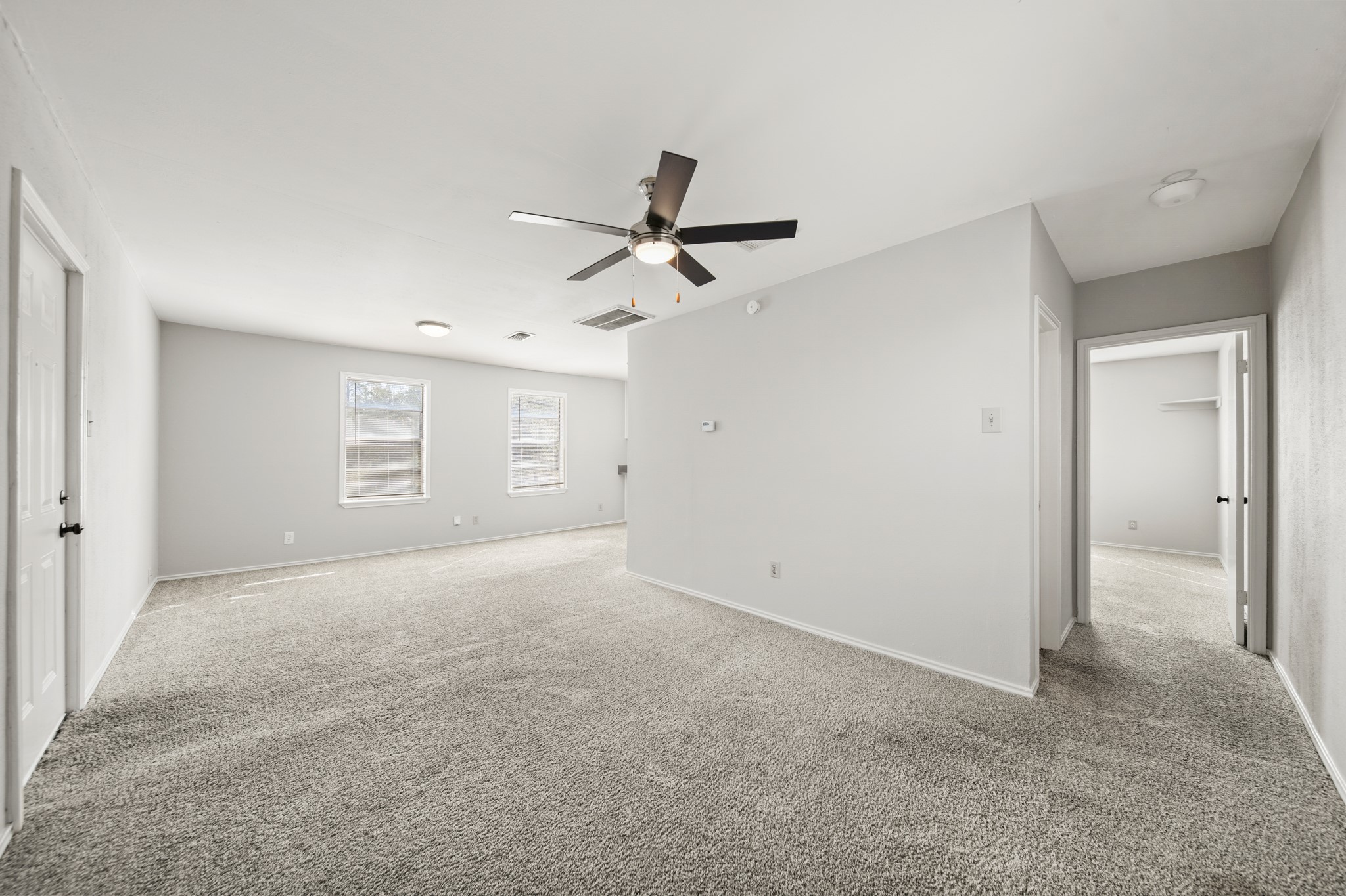 7357 Brace Street Houston, TX 77061 - Photo 8 of 14