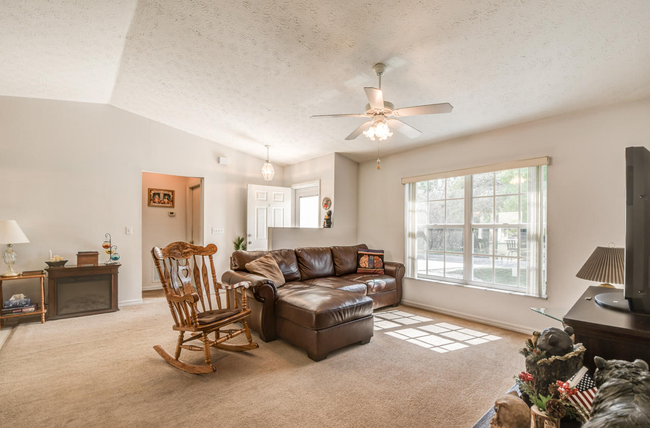 1711 Southwest Fortune Road Port St. Lucie, FL 34953 - Photo 3 of 25 untitled (1 of 1)