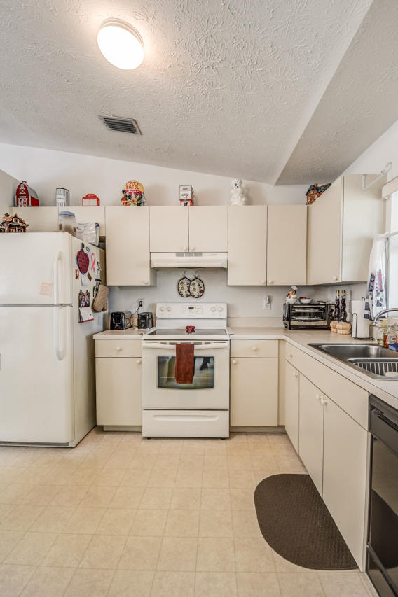 1711 Southwest Fortune Road Port St. Lucie, FL 34953 - Photo 7 of 25 untitled (8 of 15)