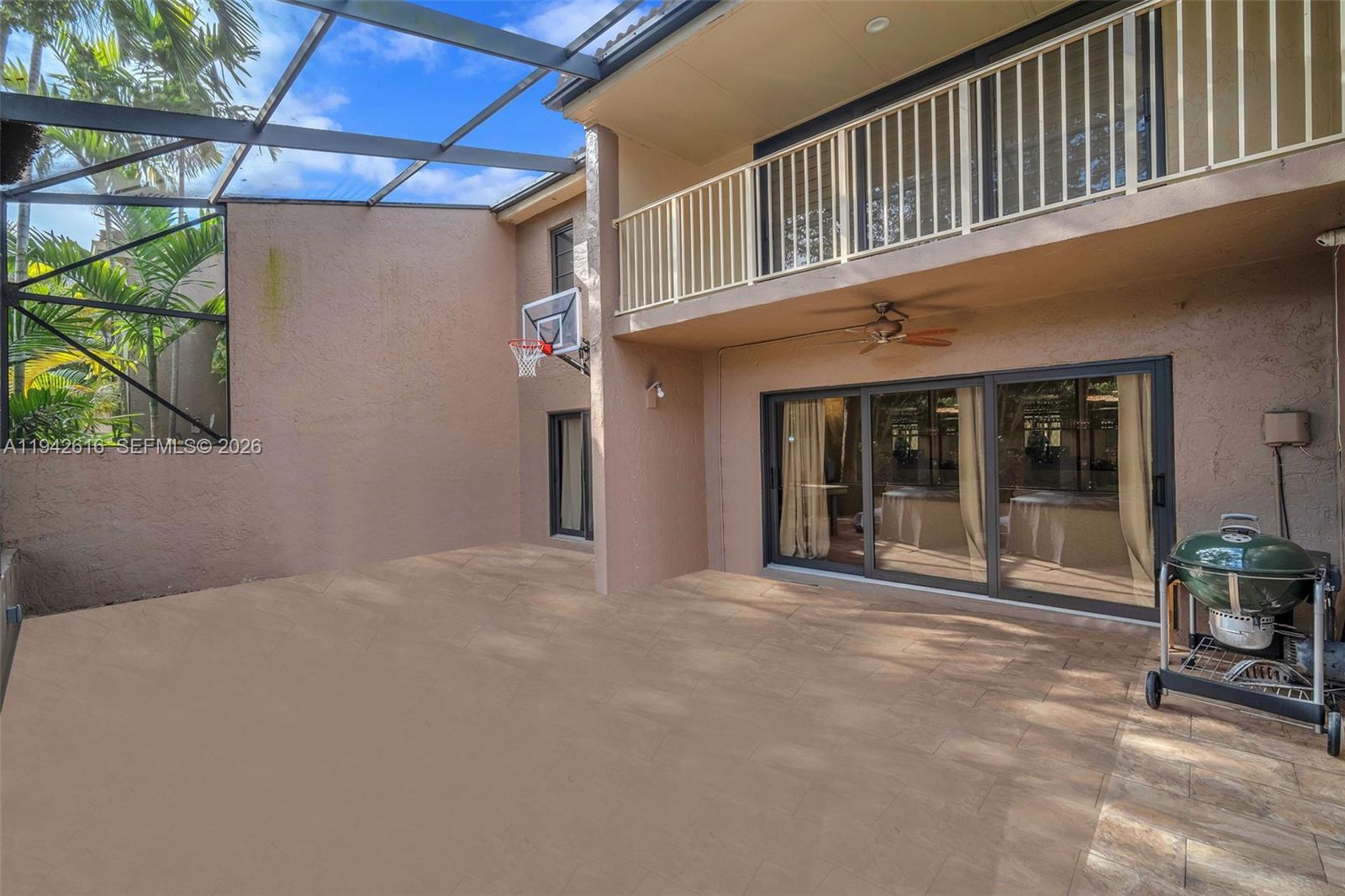 107 Heatherbrook Way, Unit 145 Hollywood, FL 33021 - Photo 31 of 57 a view of a house with porch