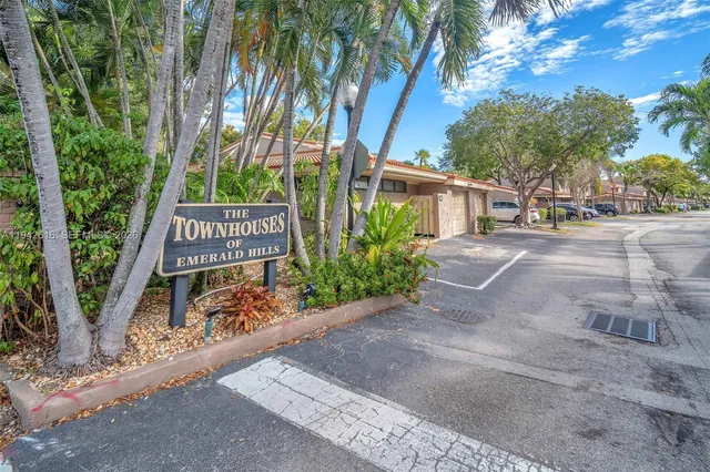 $640,000 | 107 Heatherbrook Way, Unit 145, Hollywood, FL 33021