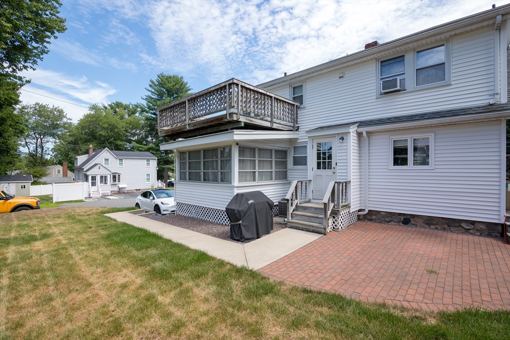 299 South Road, Unit 2 Bedford, MA 01730 - Photo 3 of 14