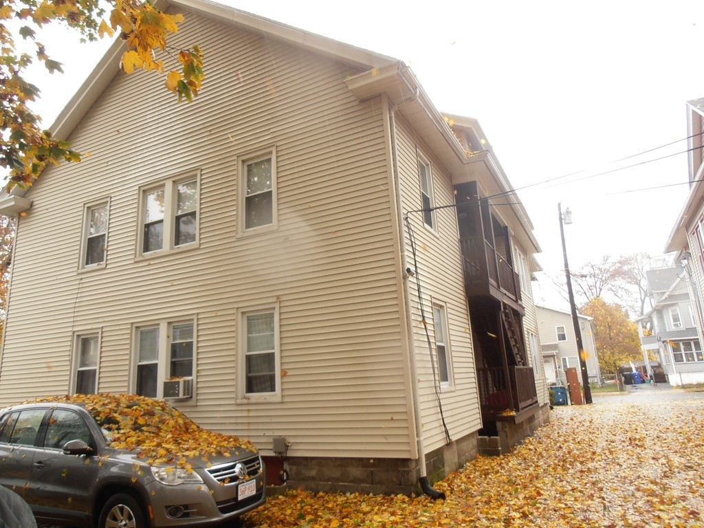 80 Commonwealth Avenue Springfield, MA 01108 - Photo 3 of 3