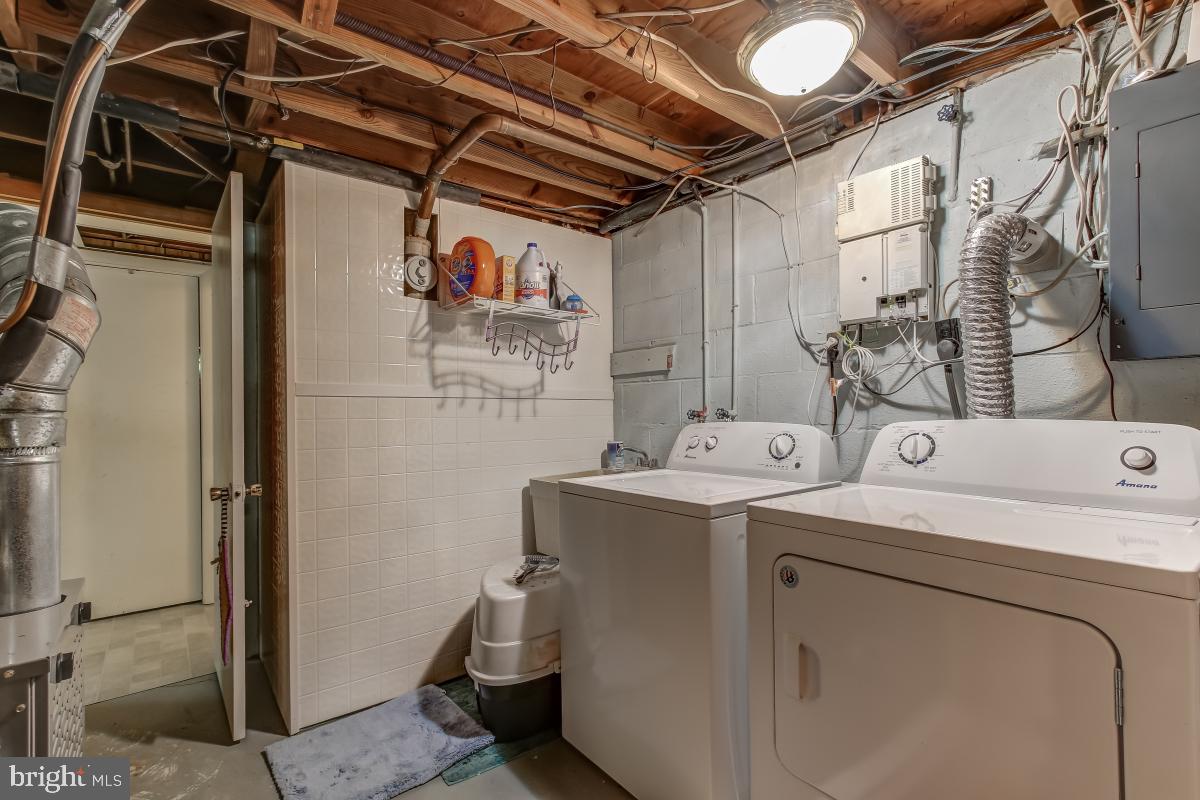 7924 Frye Road Alexandria, VA 22309 - Photo 19 of 29 Laundry on lower level