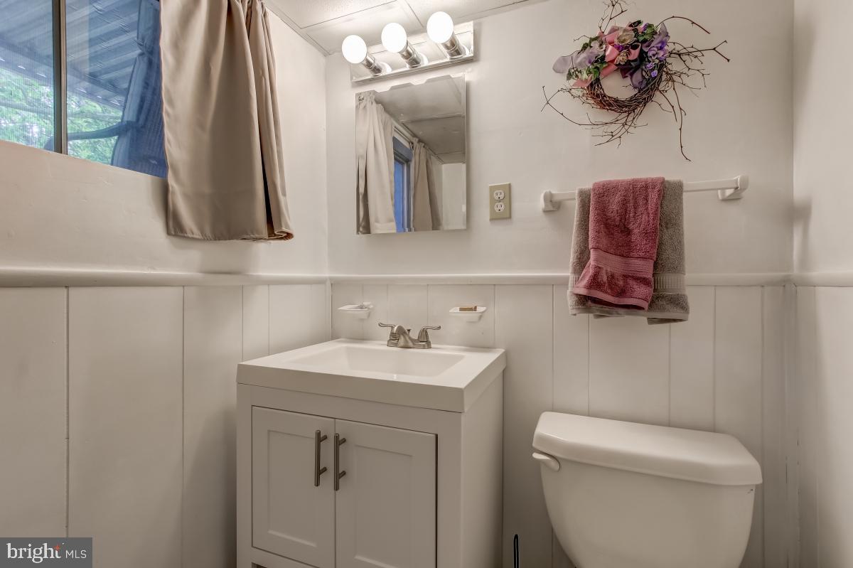 7924 Frye Road Alexandria, VA 22309 - Photo 21 of 29 Half bath in lower level