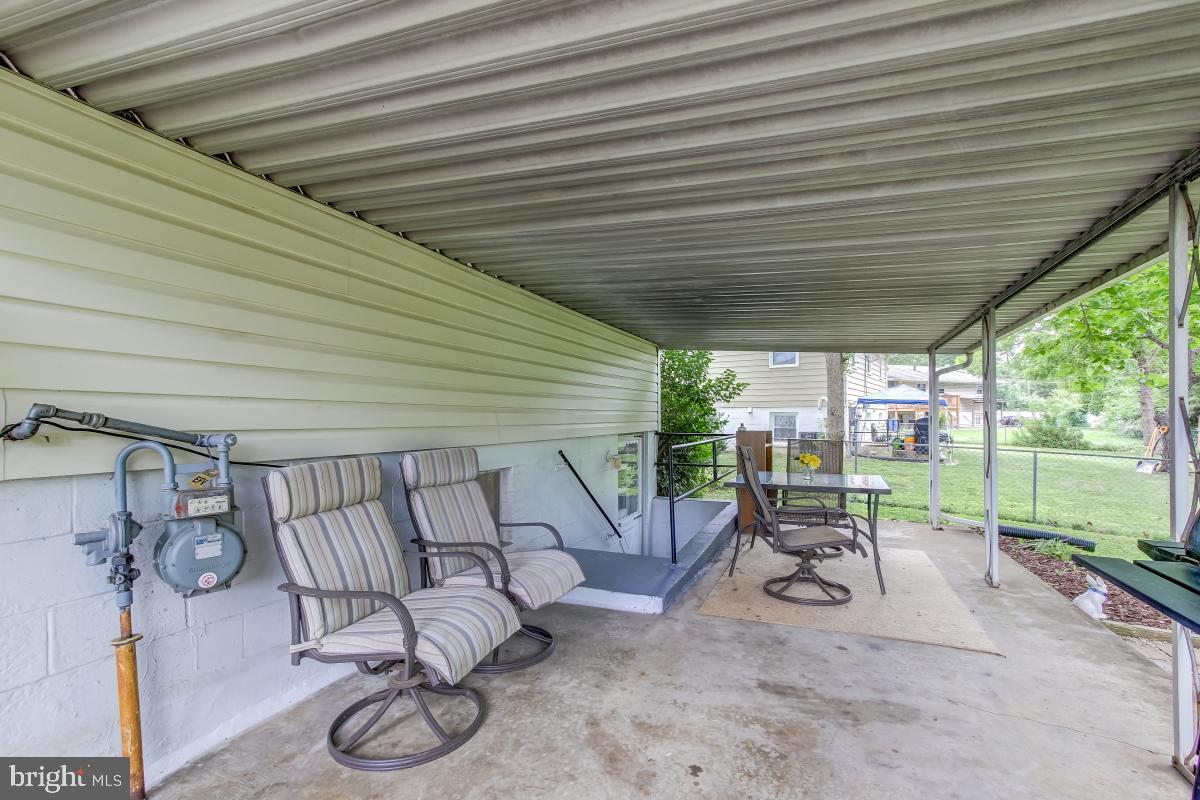 7924 Frye Road Alexandria, VA 22309 - Photo 26 of 29 Private Covered Back patio