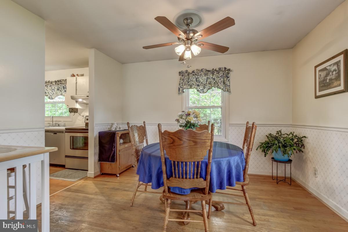 7924 Frye Road Alexandria, VA 22309 - Photo 7 of 29 Dining room next to Kitchen