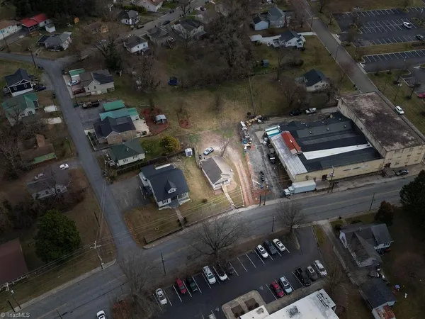 $179,000 | 711 SOUTH St Mount, Mount Airy, NC 27030