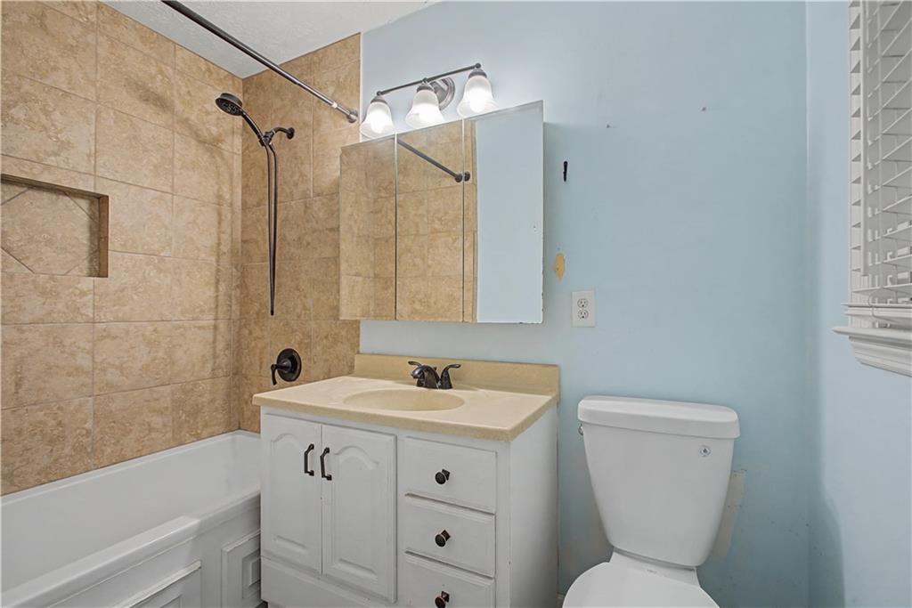 4173 Woodward Mill Road Sugar Hill, GA 30518 - Photo 18 of 30