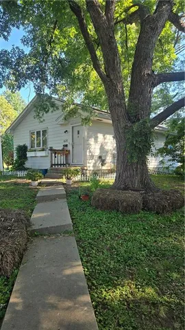 $115,000 | 1020 7th Avenue, St. Joseph, MO 64505