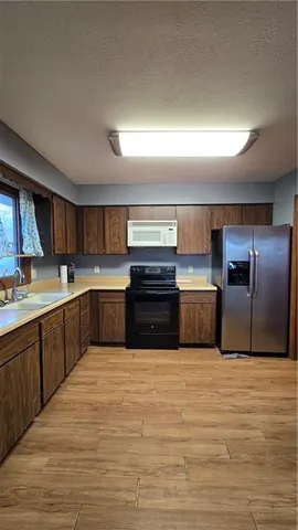 $115,000 | 1020 7th Avenue, St. Joseph, MO 64505