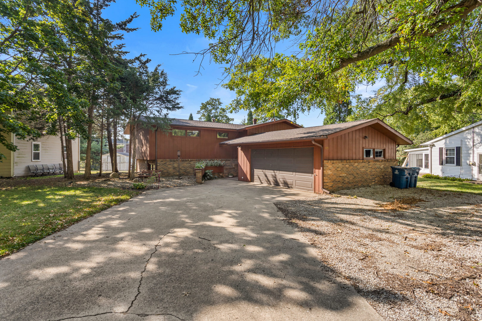 105 Lone Beech Road Monticello, IL 61856 - Photo 2 of 47 Gallery Image 2