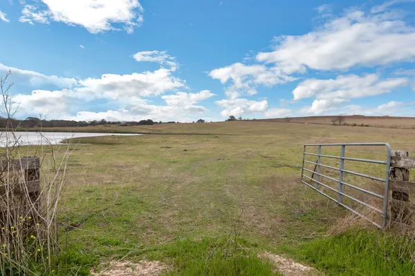 $500,000 | 1747 East Old Hallettsville Road, Flatonia, TX 78941