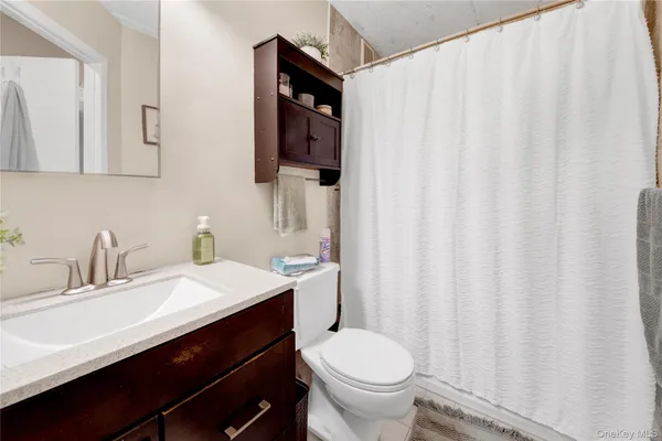 $899,000 | 721 Thieriot Avenue | Soundview