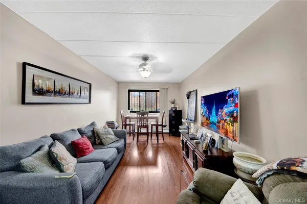 $899,000 | 721 Thieriot Avenue | Soundview