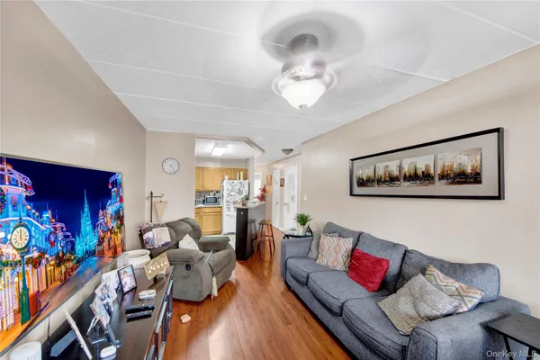 $899,000 | 721 Thieriot Avenue | Soundview