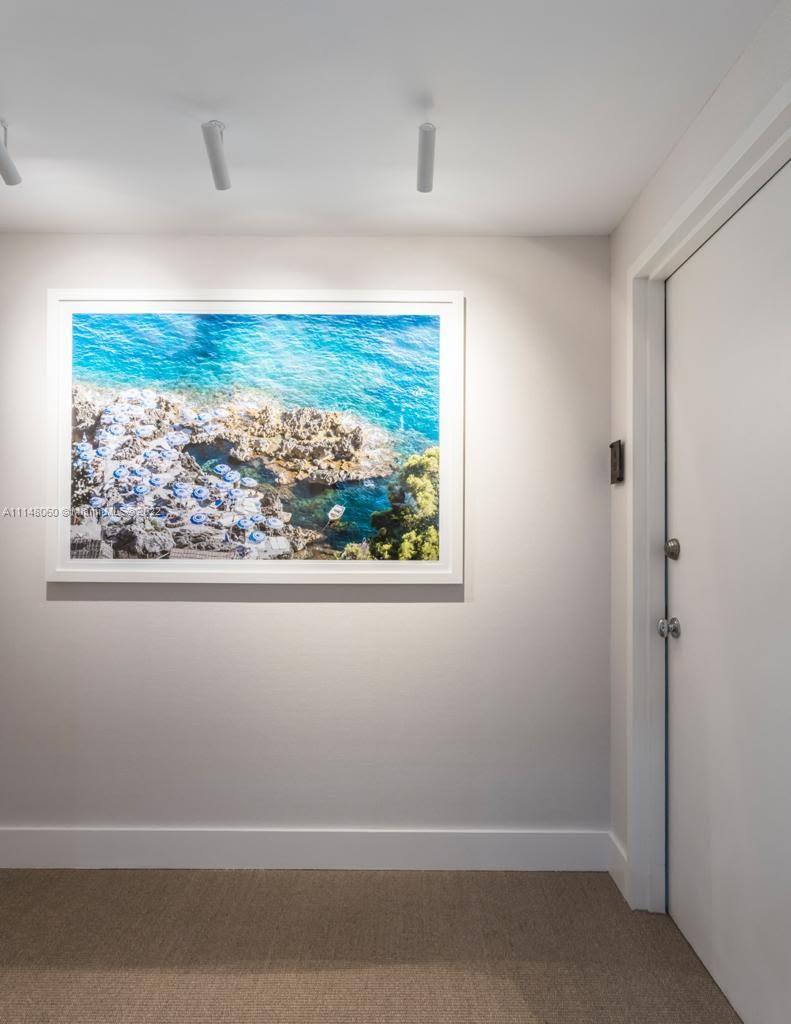 2101 South Surf Road, Unit 4D Hollywood, FL 33019 - Photo 16 of 17 Foyer