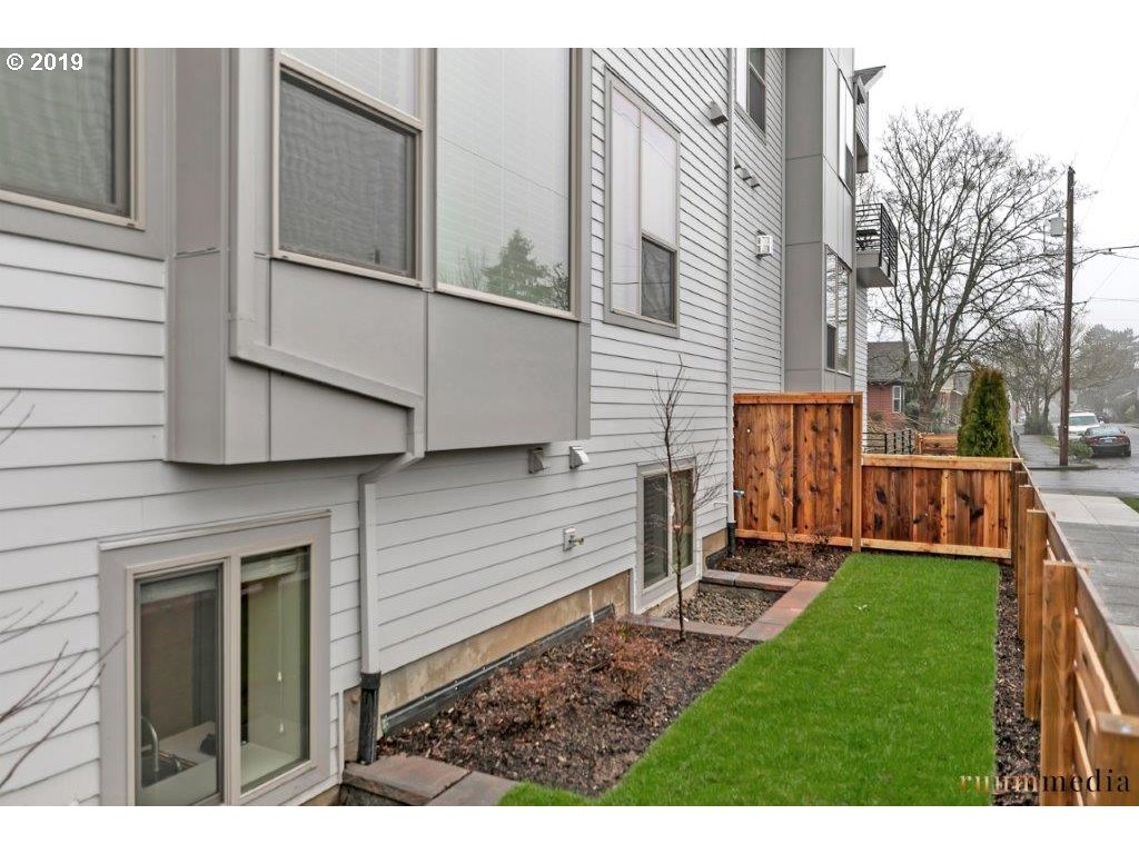 5207 Northeast 25th Avenue Portland, OR 97211 - Photo 30 of 31
