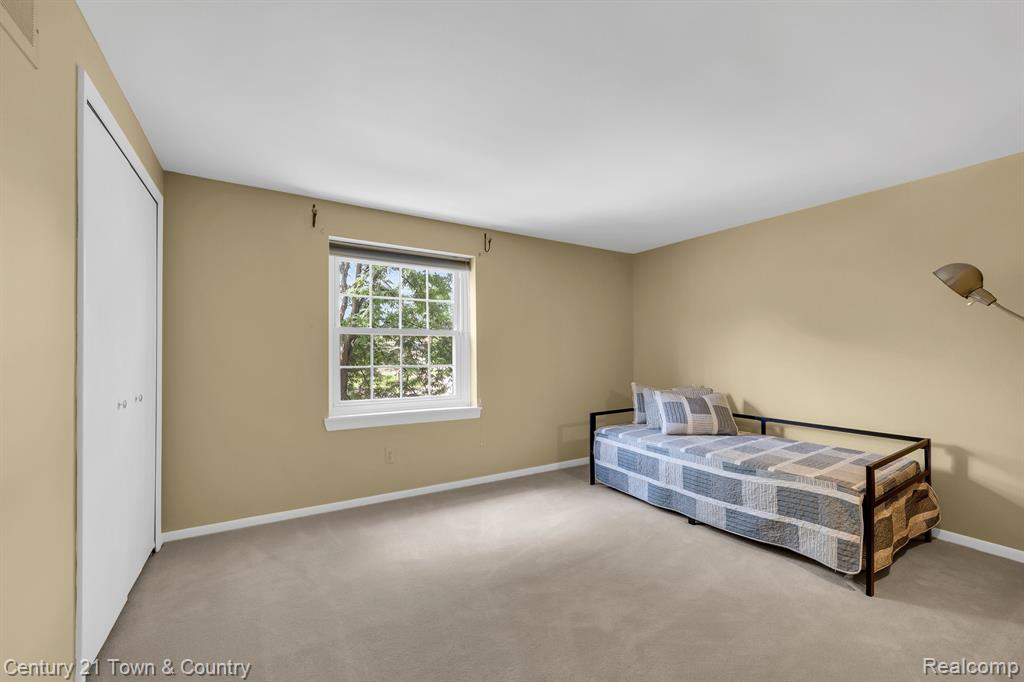 3660 Old Tree Court Rochester Hills, MI 48309 - Photo 25 of 41