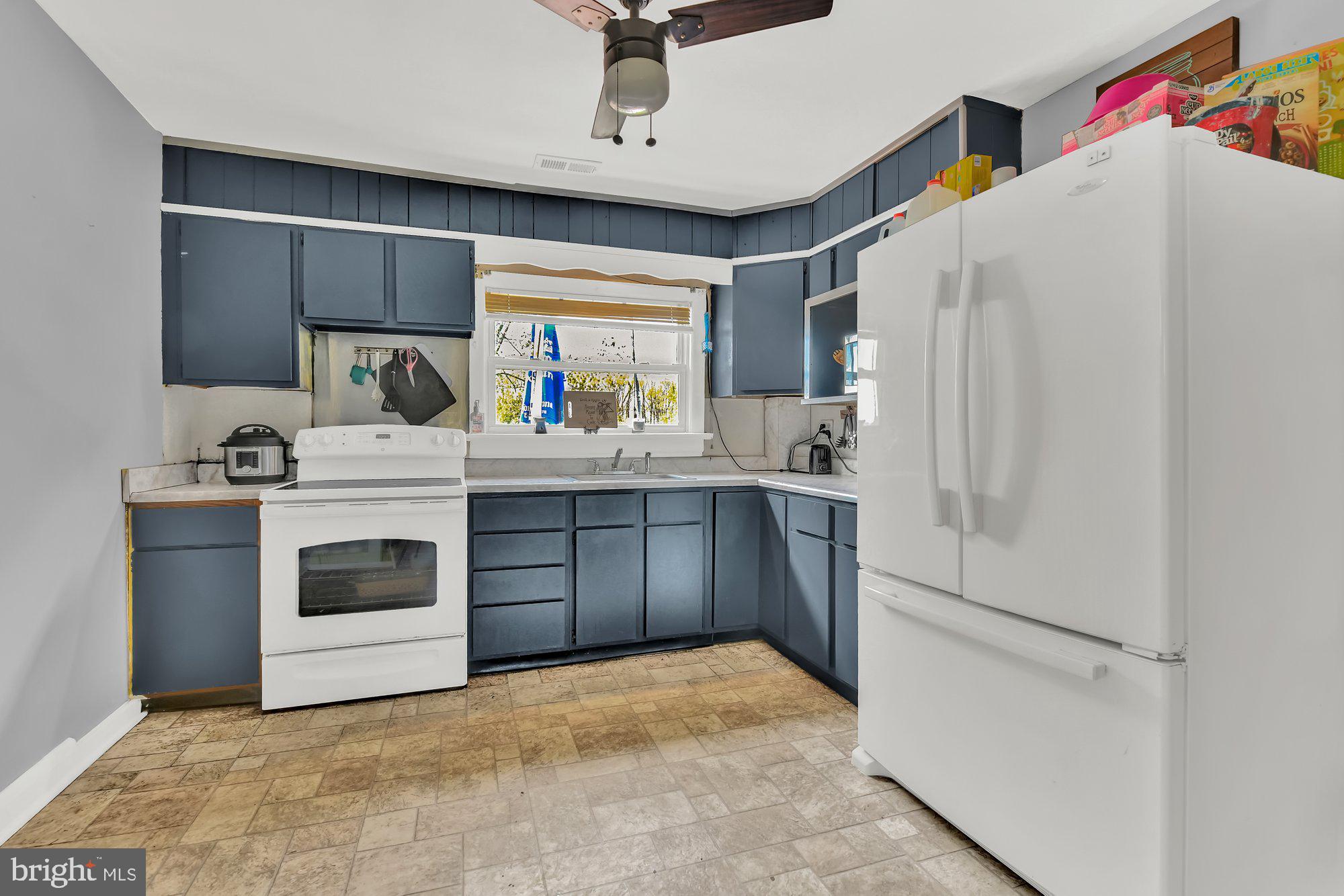 4117 North Point Road Baltimore, MD 21222 - Photo 8 of 29 Gallery Image 8