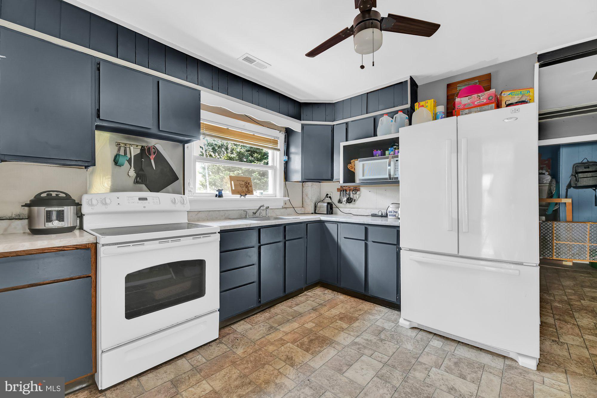 4117 North Point Road Baltimore, MD 21222 - Photo 9 of 29 Gallery Image 9