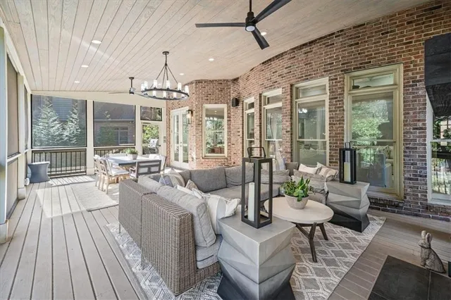 $2,195,000 | 3283 Stratfield Drive Northeast, Brookhaven, GA 30319