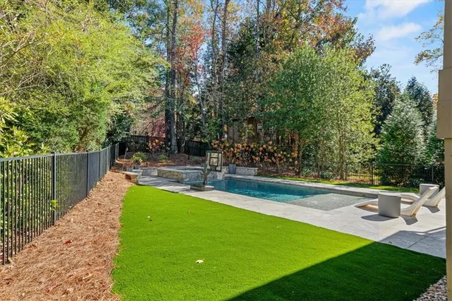 $2,195,000 | 3283 Stratfield Drive Northeast, Brookhaven, GA 30319